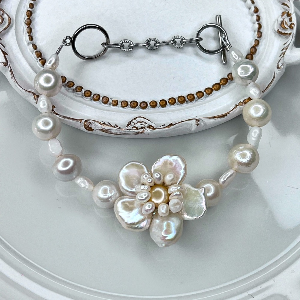 No Hold Handmade Freshwater Keshi Edison Pearl Flower 🌺 Bracelet Super Deals 🔥🔥